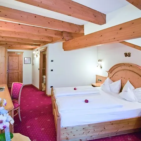 Lagorai Resort&spa Hotel Cavalese